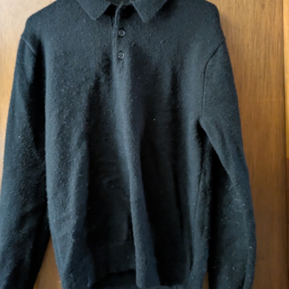 Old Navy Men's Classic Black Sweater